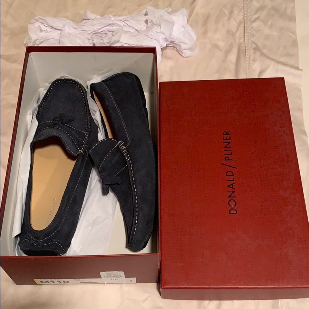 Donald Pliner Mens loafers (never worn)